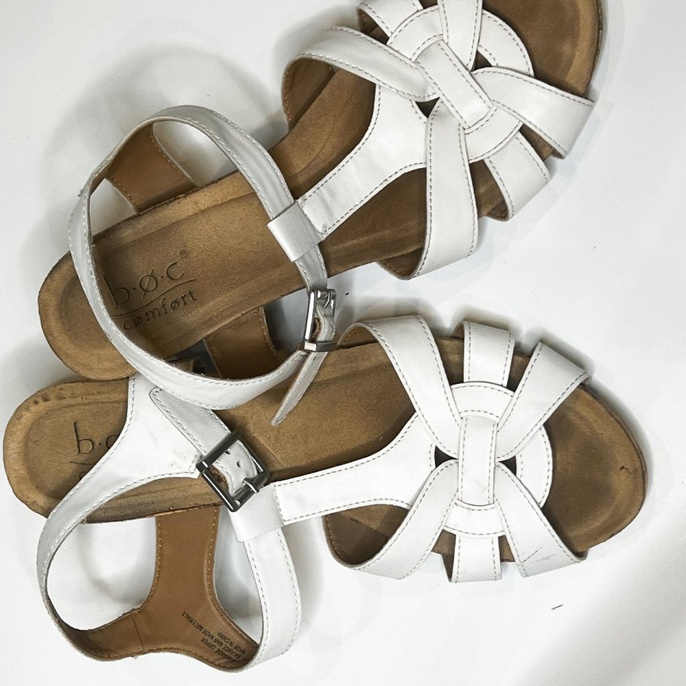b.o.c Comfort White Wedge Sandals